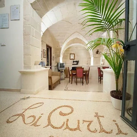 Li Curti Scorrano (Apulia)