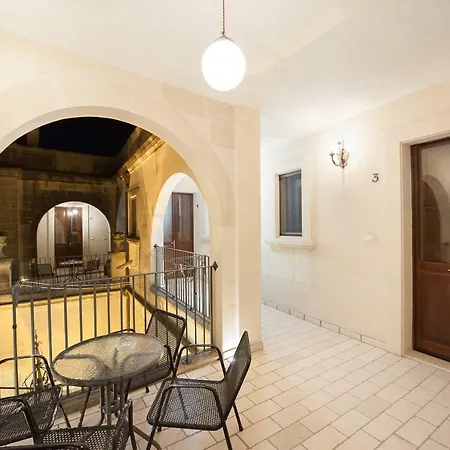 Li Curti Scorrano (Apulia)